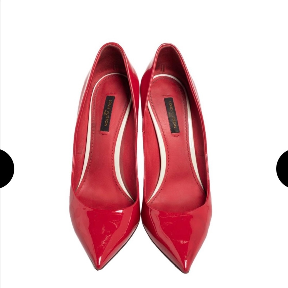 Louis VuittonRed Patent Leather Eyeline Pointed Size 40